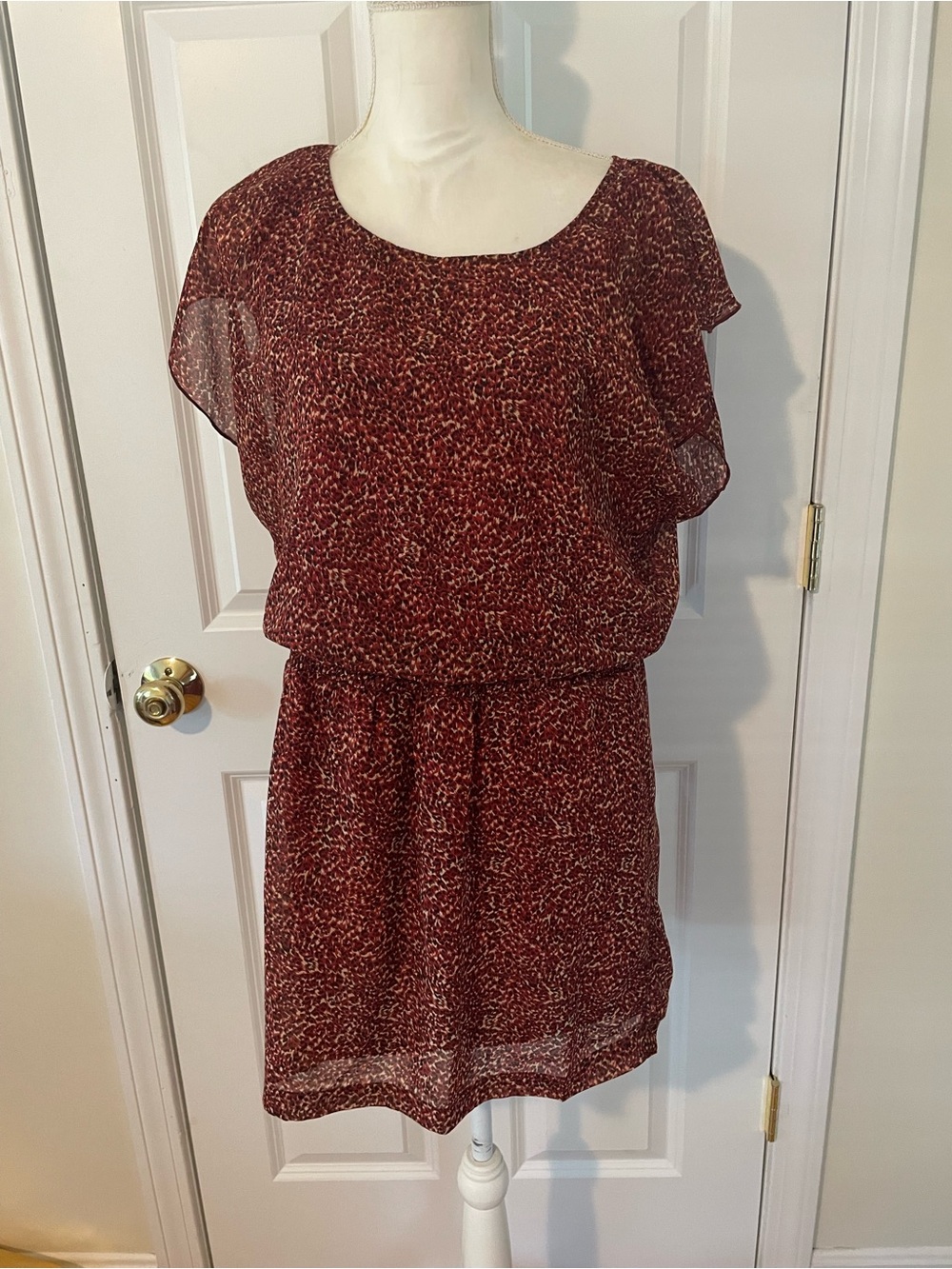 Flutter-Sleeve Burgundy Printed Mini Dress